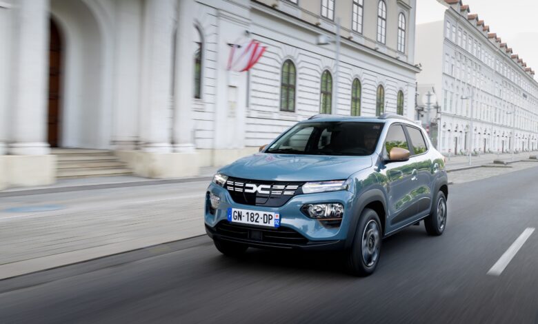 Yeni Dacia Spring, Türkiye'de satışa sunuldu!