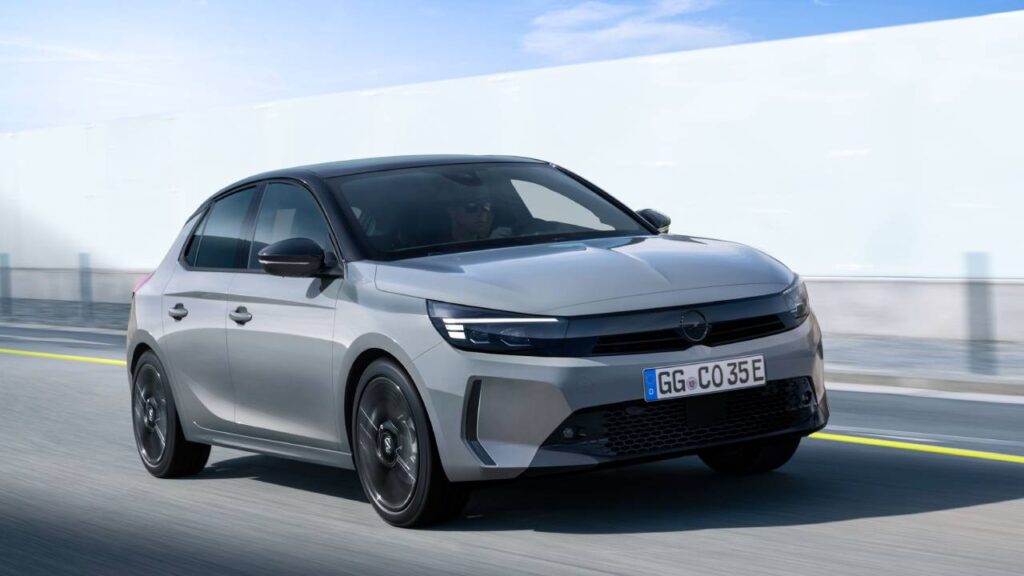 Yenilenen Opel Corsa, Ekim ayı itibariyle Türkiye'de