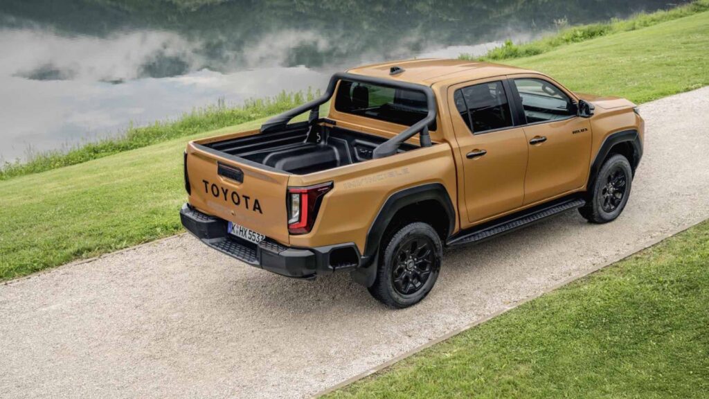 Yeni Toyota Hilux ağustosta Türkiye’de satışa çıkıyor